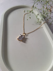 Eterna Necklace